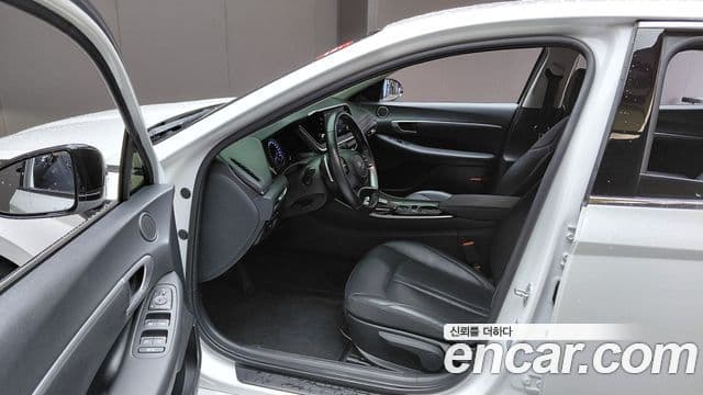 Hyundai Sonata 2022 — ფოტო 10/20