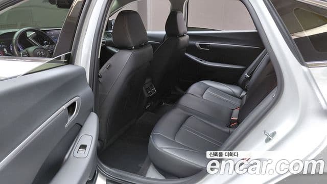 Hyundai Sonata 2022 — ფოტო 12/20