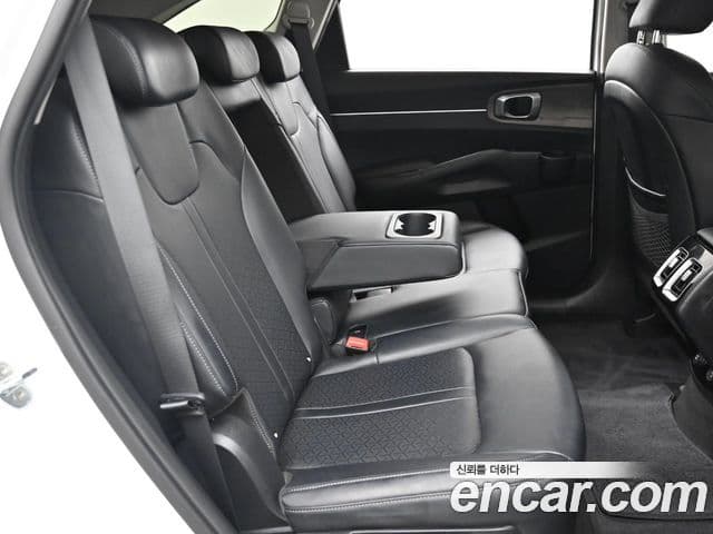 Kia Sorento 2021 — Фото 12/20