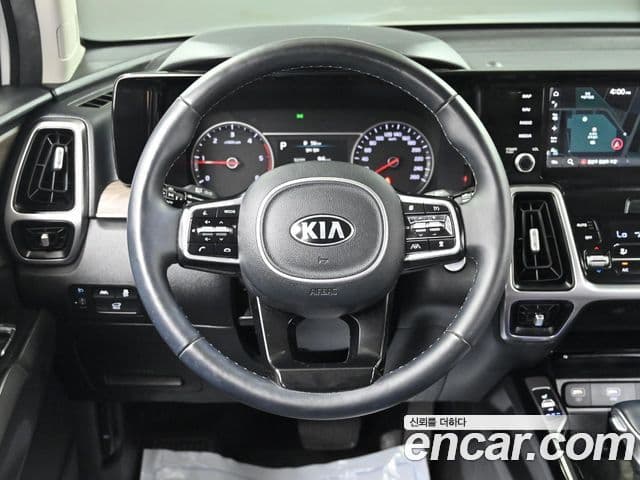 Kia Sorento 2021 — Фото 13/20