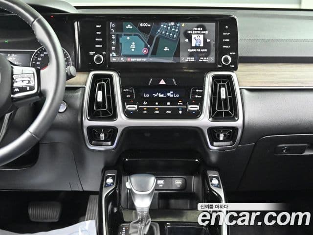 Kia Sorento 2021 — Фото 14/20