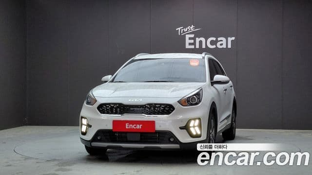 Kia Niro 2021 — ფოტო 3/20