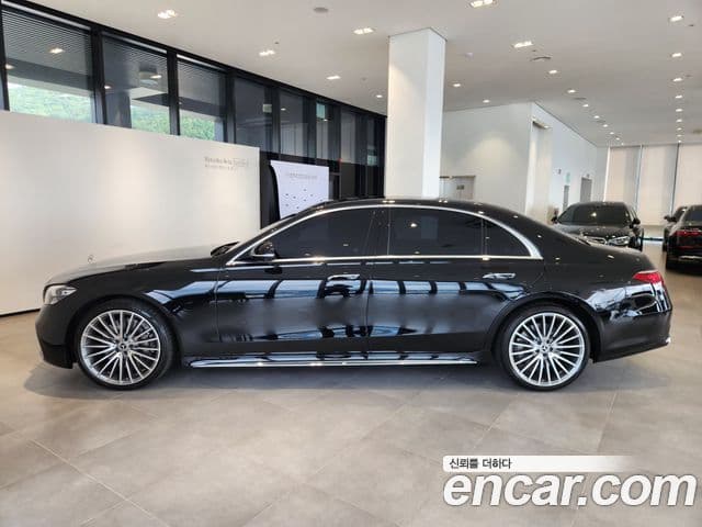 Mercedes-Benz S-Class 2025 — Фото 7/20