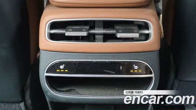 Genesis GV70 2022 — Şəkil 19/20