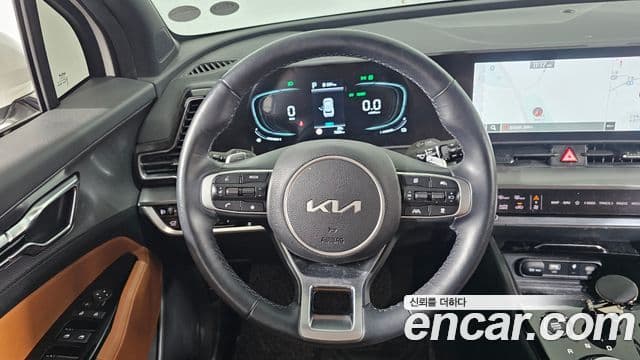 Kia Sportage 2023 — Фото 13/20