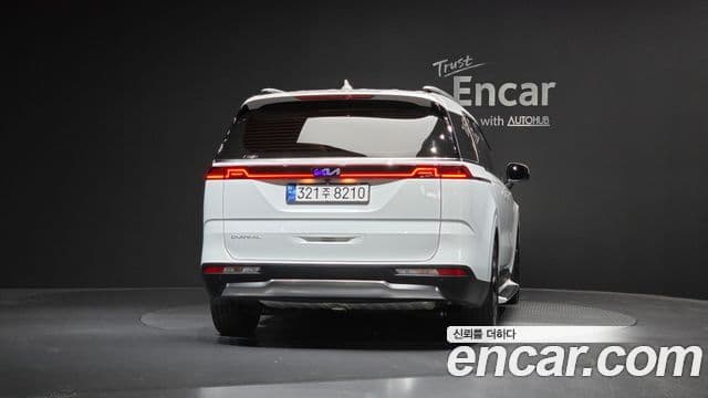 Kia Carnival 2023 — Фото 4/20