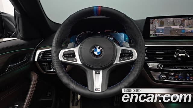 BMW 5 Series 2019 — Şəkil 13/20
