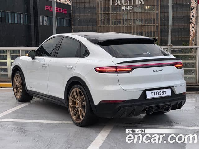 Porsche Cayenne 2022 — Şəkil 9/20