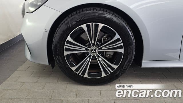 Mercedes-Benz E-Class 2024 — Şəkil 5/20