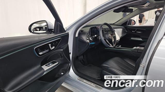 Mercedes-Benz E-Class 2024 — Şəkil 10/20