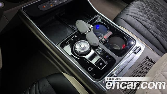 Kia Carnival 2024 — Фото 8/20