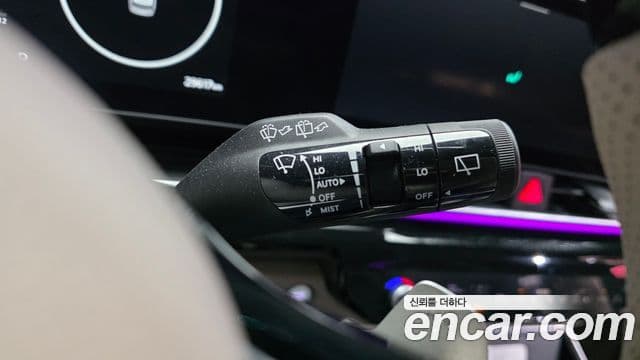 Kia Carnival 2024 — ფოტო 17/37