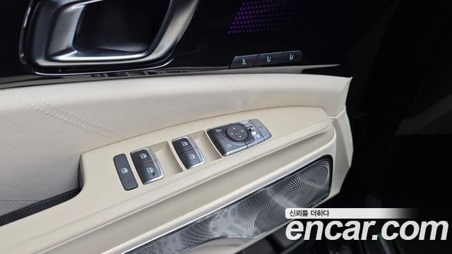 Kia Carnival 2024 — ფოტო 12/37