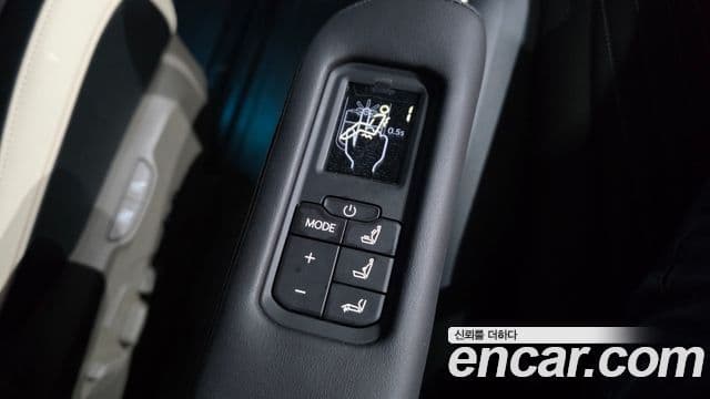 Kia Carnival 2024 — ფოტო 13/37