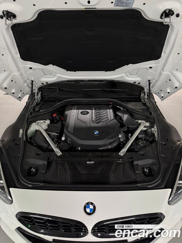 BMW Z4 2025 — ფოტო 6/17