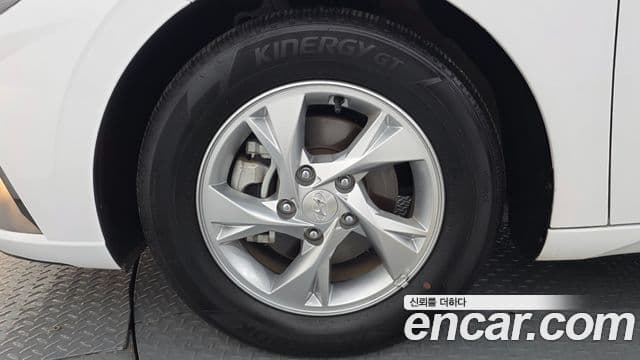 Hyundai Avante 2023 — Фото 4/20