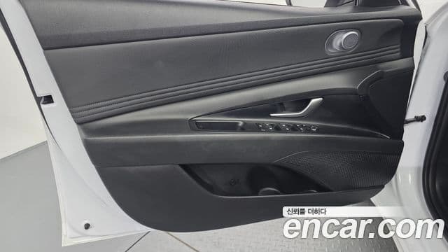 Hyundai The New Avante Hybrid 2023 — Şəkil 26/30