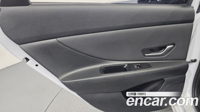 Hyundai The New Avante Hybrid 2023 — Şəkil 17/30