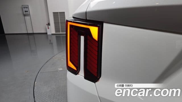 Kia Sorento 2024 — Photo 8/36