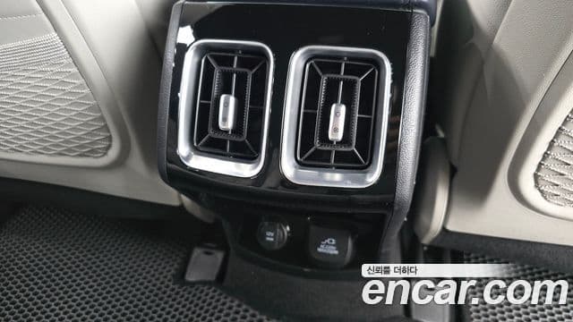 Kia Sorento 2024 — Photo 31/36