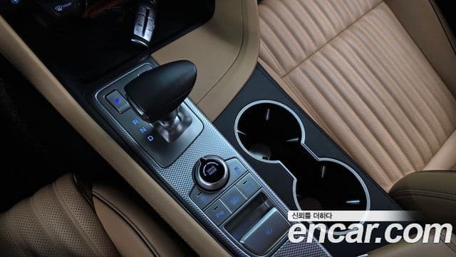 Genesis G70 2022 — фото 8 из 20
