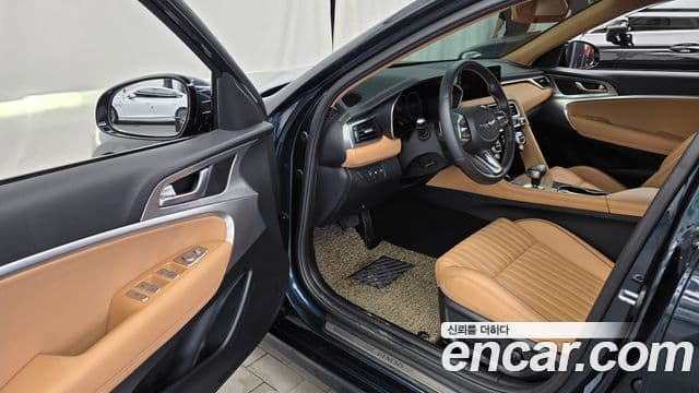 Genesis G70 2022 — фото 9 из 20