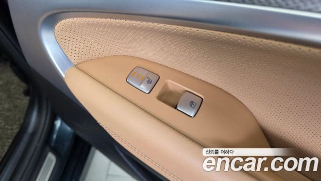 Genesis G70 2022 — Şəkil 18/20