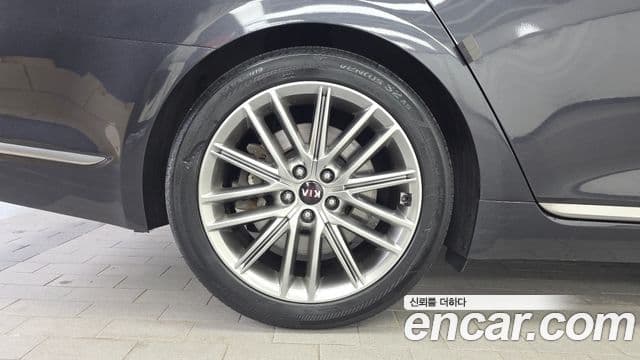 Kia The K9 2019 — ფოტო 4/20