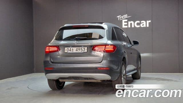 Mercedes-Benz GLC-Class 2018 — Şəkil 4/20