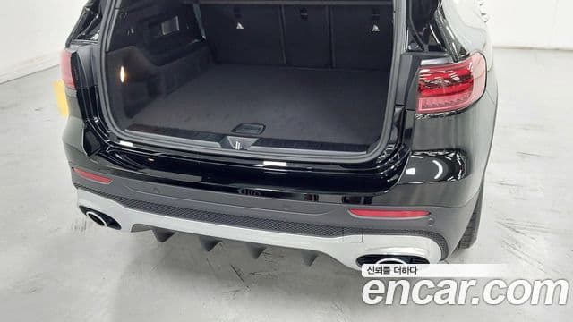 Mercedes-Benz GLB-Class 2025 — Şəkil 11/17