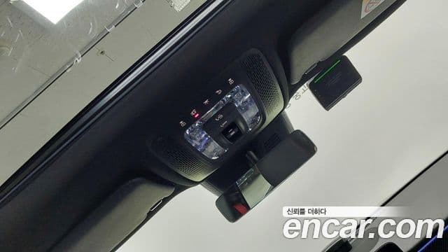 Mercedes-Benz GLB-Class 2025 — Şəkil 17/17