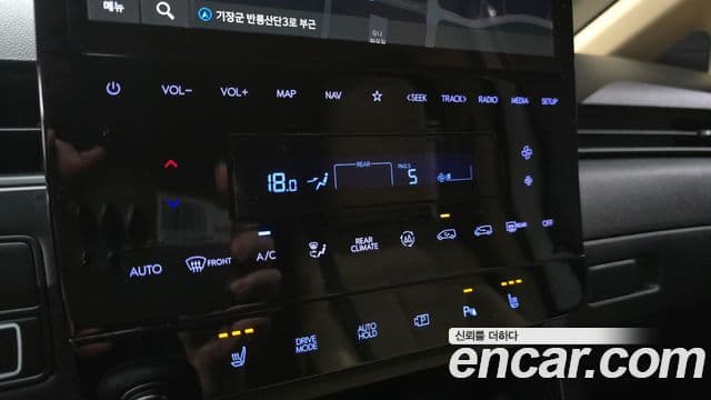 Hyundai Staria 2023 — фото 17 из 20