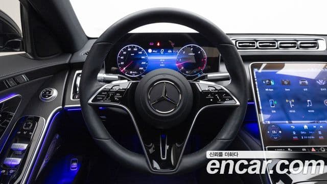 Mercedes-Benz S-Class 2025 — ფოტო 18/19