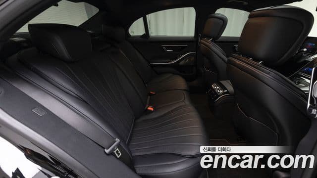 Mercedes-Benz S-Class 2025 — Фото 10/18