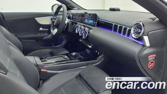 Mercedes-Benz CLA-Class 2025 — Şəkil 8/17