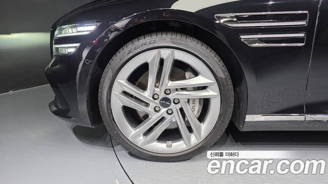 Genesis Electrified G80 2024 — фото 5 из 20