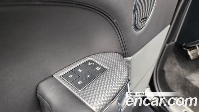 Land Rover Range Rover Sport 2019 — Photo 35/39