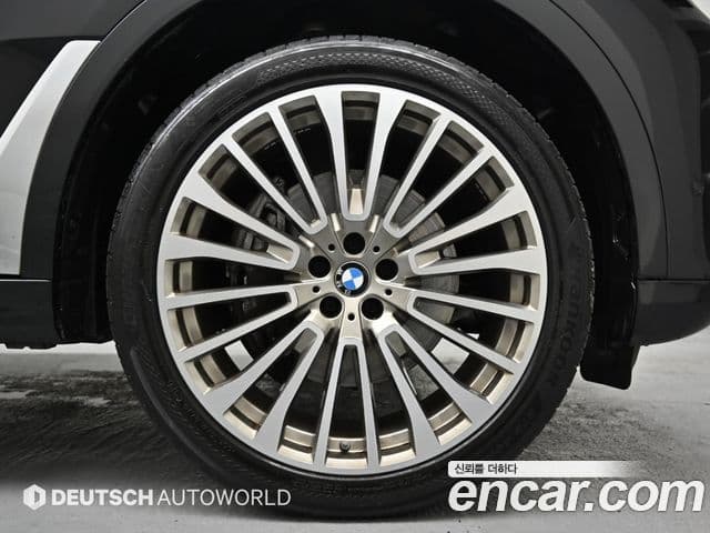 BMW X7 2021 — фото 4 из 20