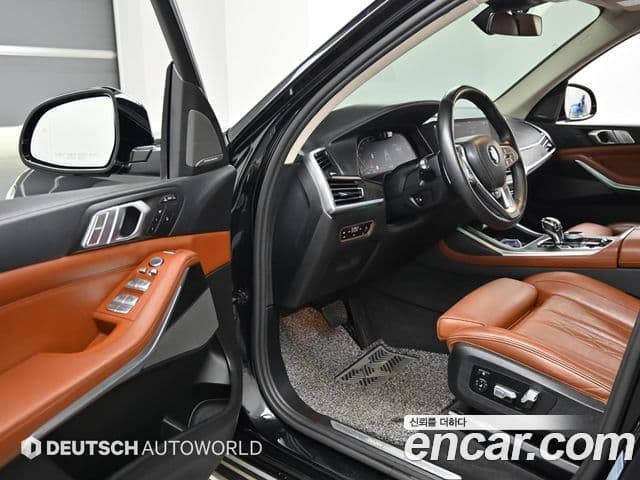 BMW X7 2021 — ფოტო 10/20