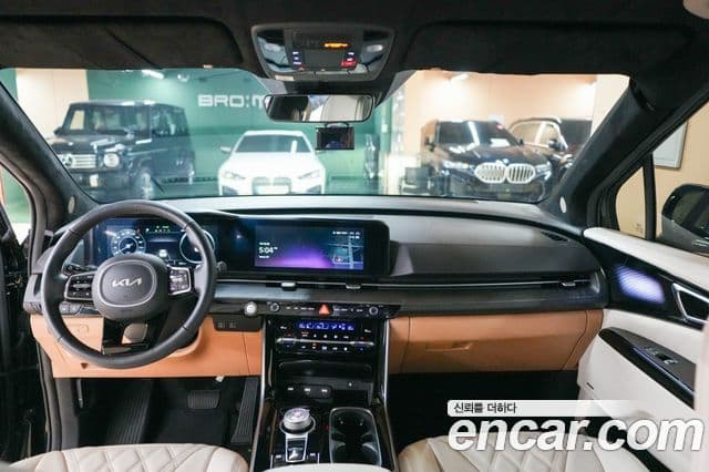 Kia Carnival 2023 — ფოტო 9/20