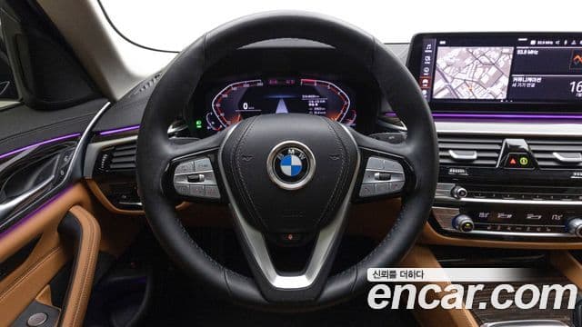 BMW 5 Series 2022 — ფოტო 12/20