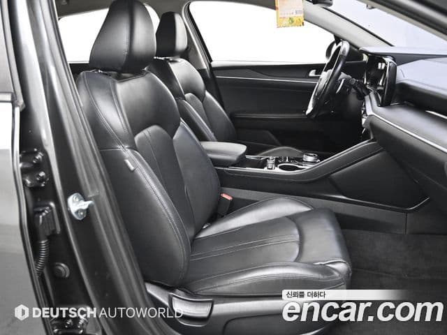 Kia K5 2022 — Şəkil 8/20