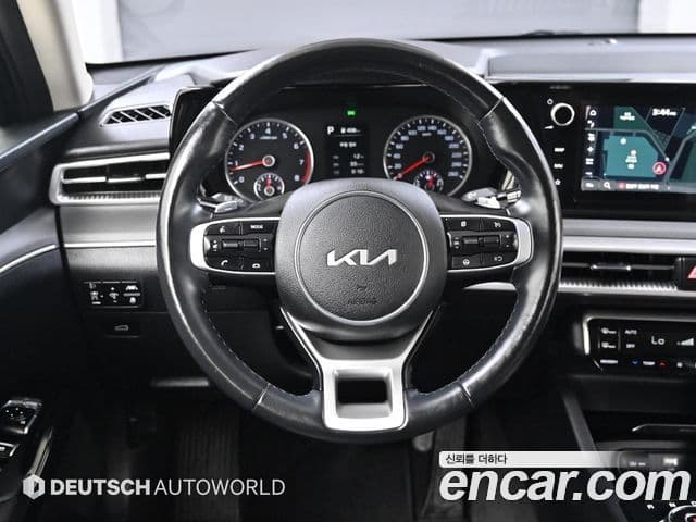 Kia K5 2022 — Şəkil 13/20