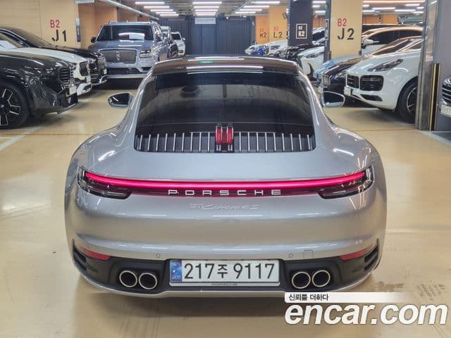 Porsche 911 2024 — фото 3 из 20