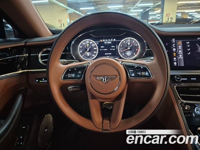 Bentley Flying Spur 2023 — Photo 6/20