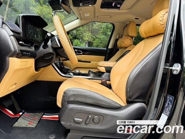 Kia Carnival 2021 — фото 5 из 20