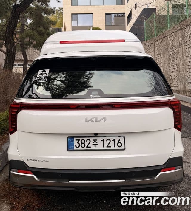 Kia Carnival 2025 — Şəkil 1/20