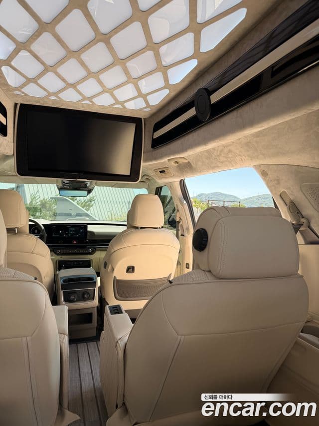 Kia Carnival 2025 — Şəkil 8/20