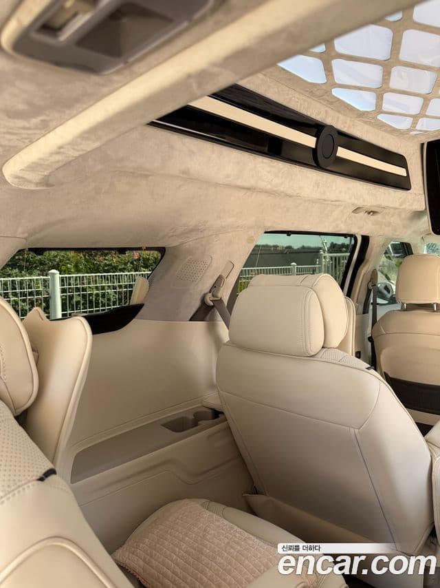 Kia Carnival 2025 — Şəkil 11/20
