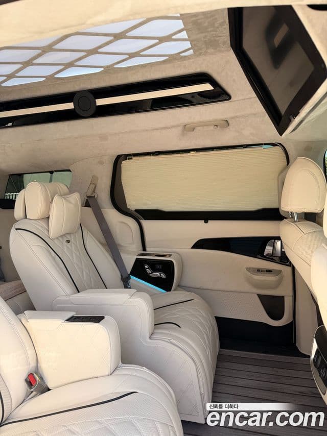 Kia Carnival 2025 — фото 12 из 20